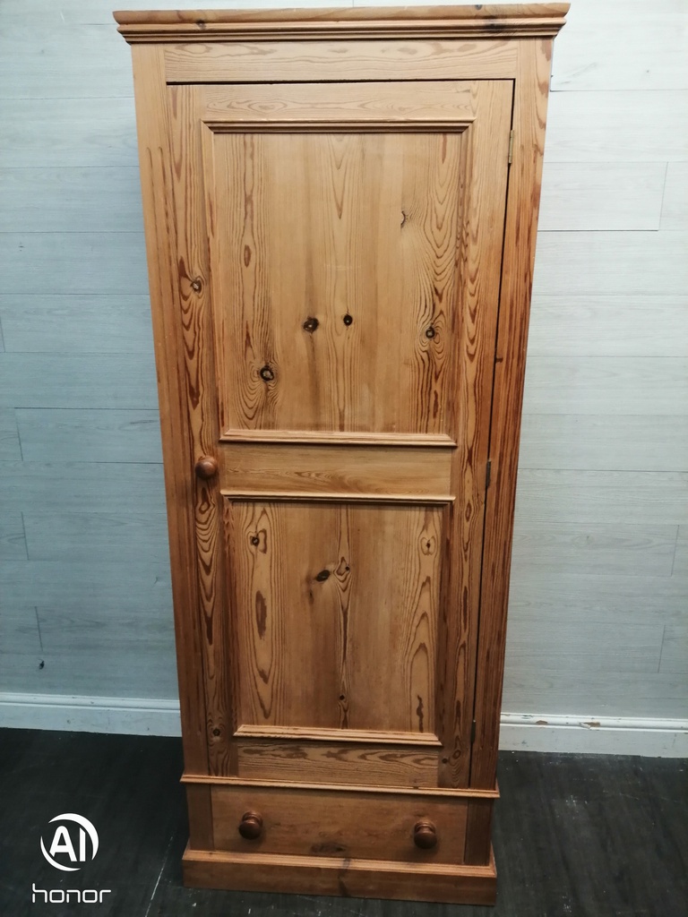 SINGLE DOOR SOLID PINE WARDROBE WITH DRAWER