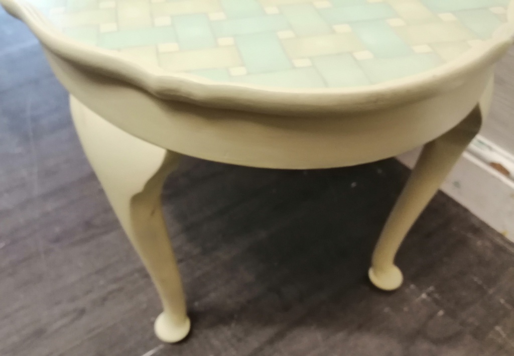 PAINTED COFFEE / SIDE TABLE