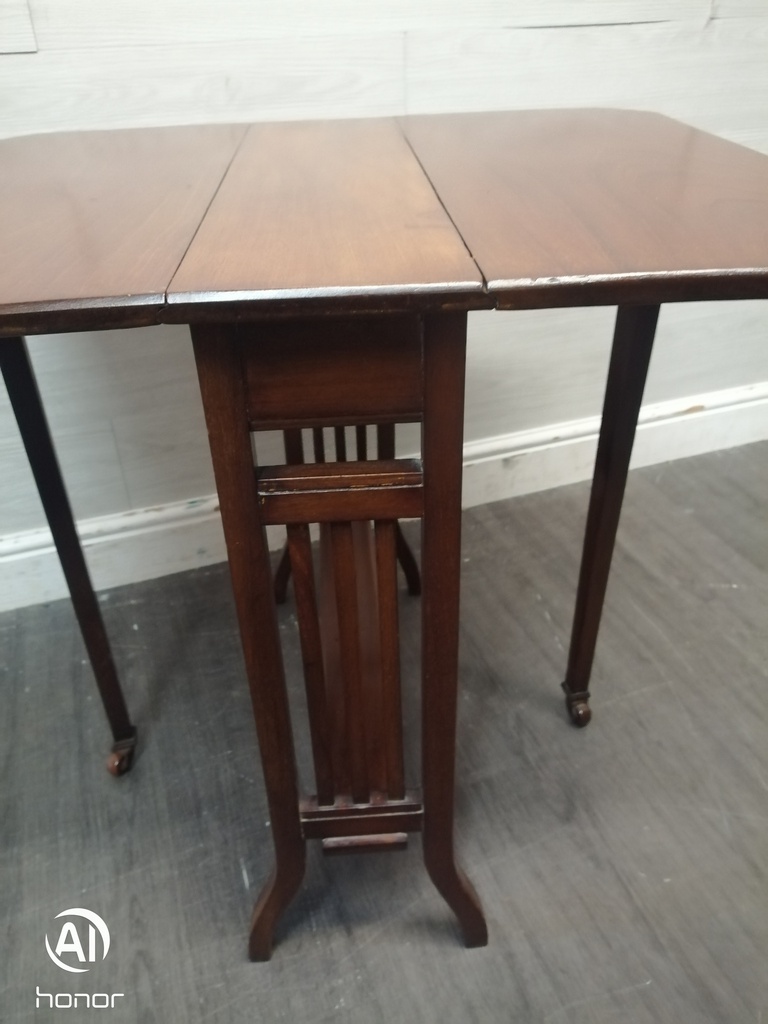 Lovely Old Mahogany Drop Leaf Side Table