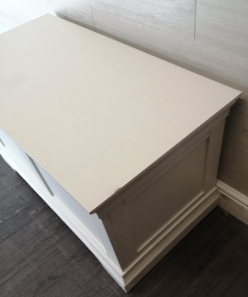 Quality White Storage / Blanket Box
