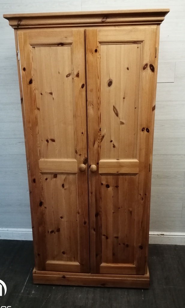 QUALITY SOLID PINE DOUBLE WARDROBE