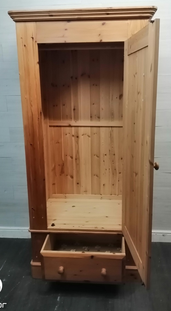 SINGLE DOOR SOLID PINE WARDROBE WITH DRAWER