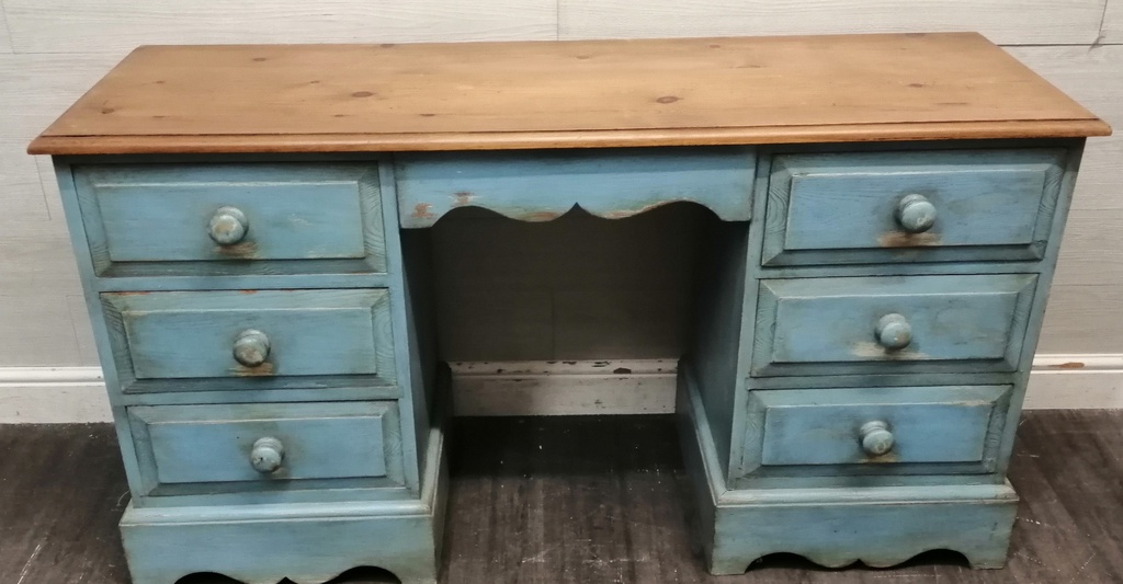 Solid Pine Painted Seven  Drawer Dressing Table / Desk