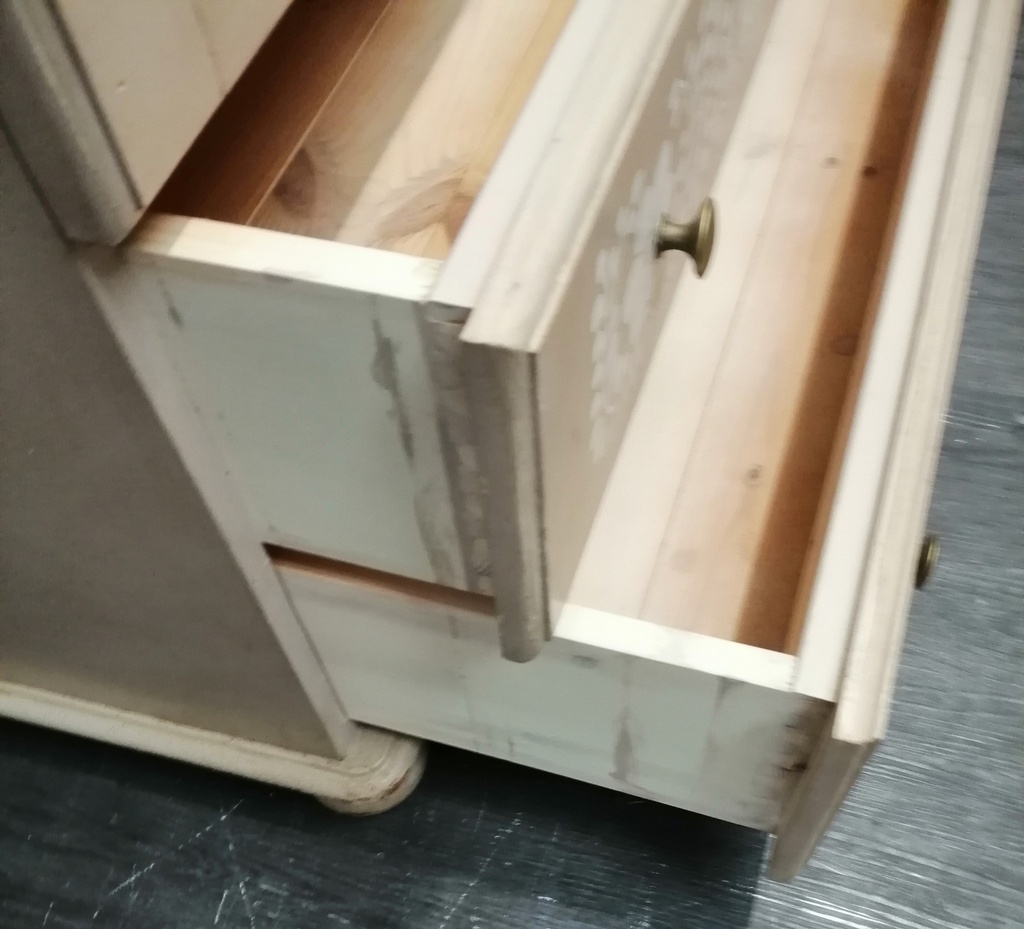 LOVELY NEAT PAINTED TOP BOX COMBI WARDROBE