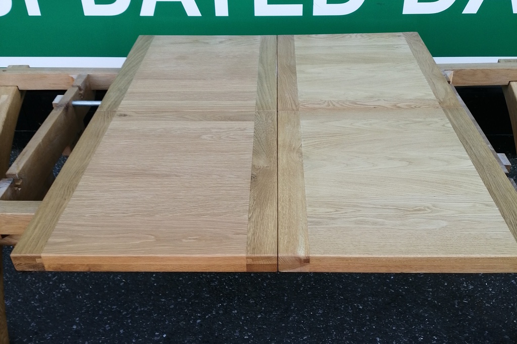 QUALITY OAK EXTENDING 11FT TABLE AND 10 CHAIRS