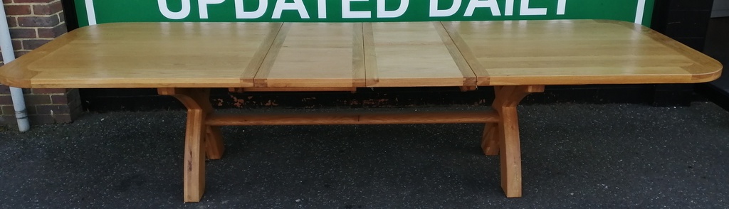 QUALITY OAK EXTENDING 11FT DINING TABLE
