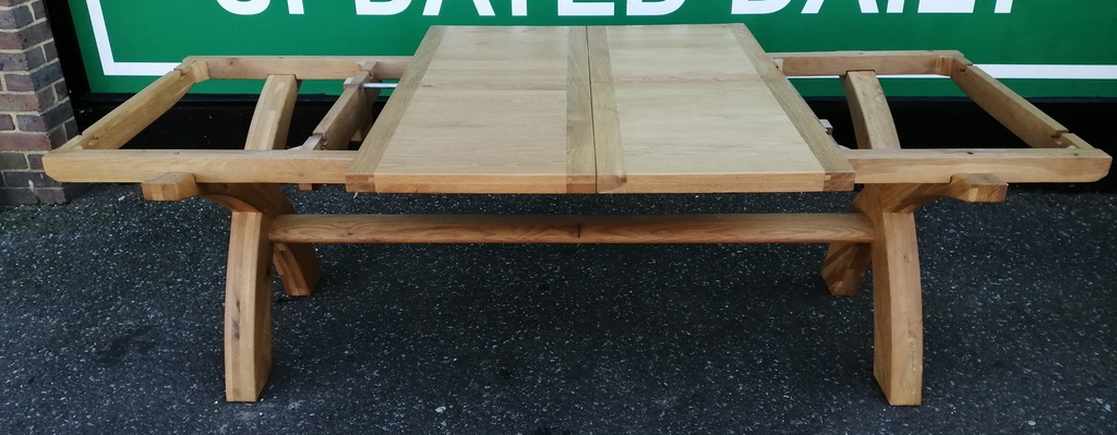 QUALITY OAK EXTENDING 11FT DINING TABLE