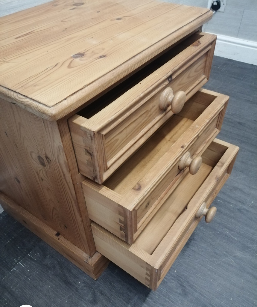PAIR SOLID PINE THREE DRAWER BEDSIDES CHESTS