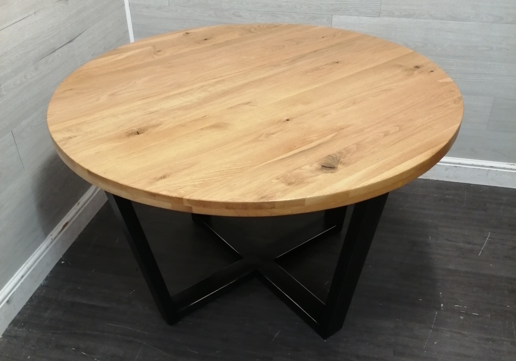 Quality modern oak round dining table