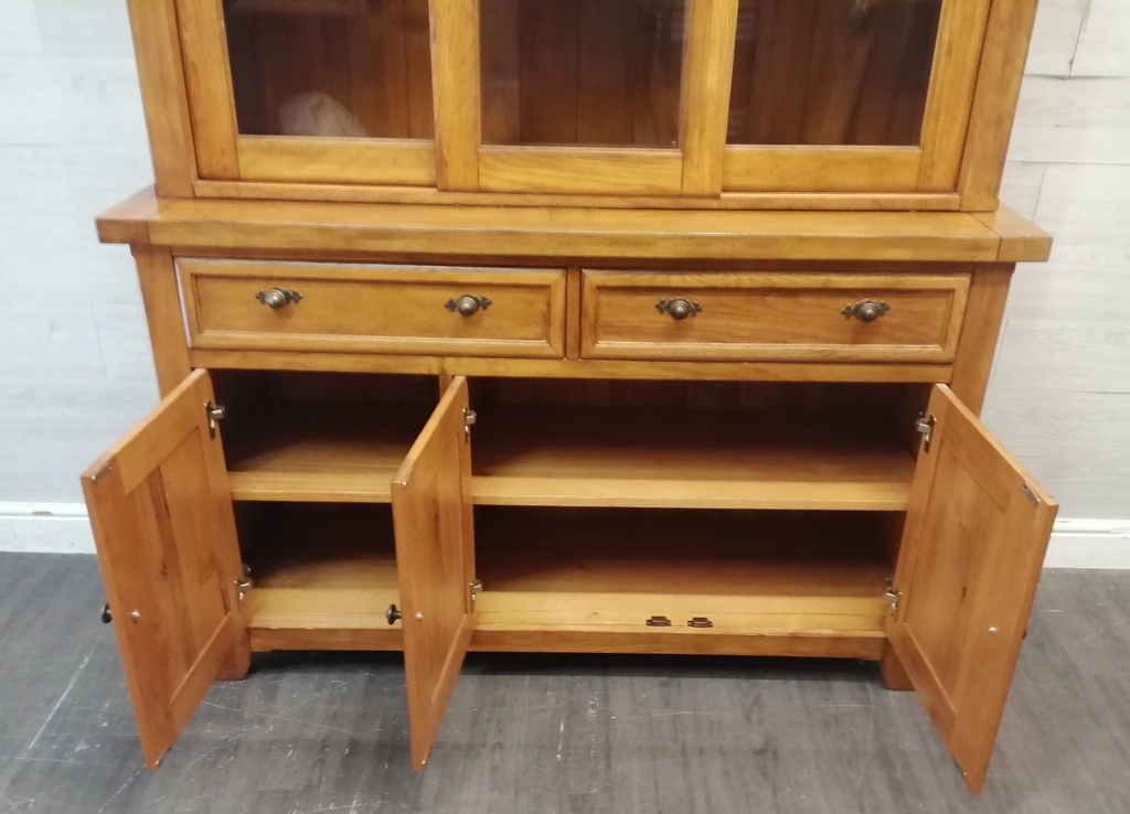 Sliding door oak glazed display unit