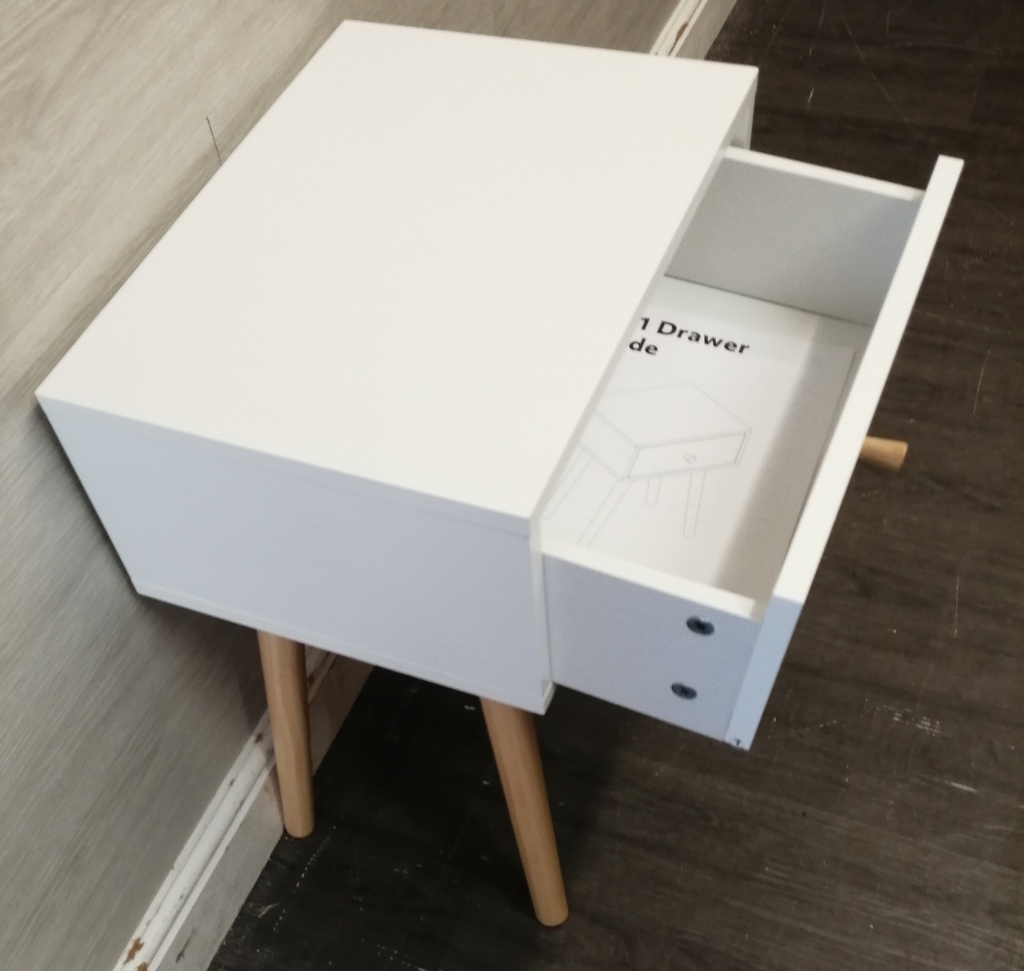 MODERN WHITE BEDSIDE