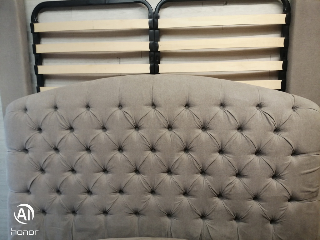 STUNNING GREY BUTTON BACK 5ft Bed Frame