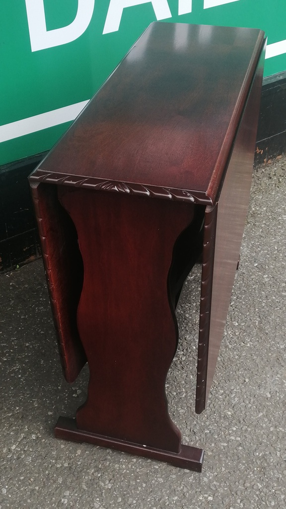 MAHOGANY STYLE DROP LEAF DINING TABLE