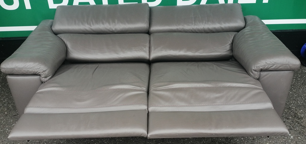 QUALITY NATUZZI LEATHER RECLINER SOFA
