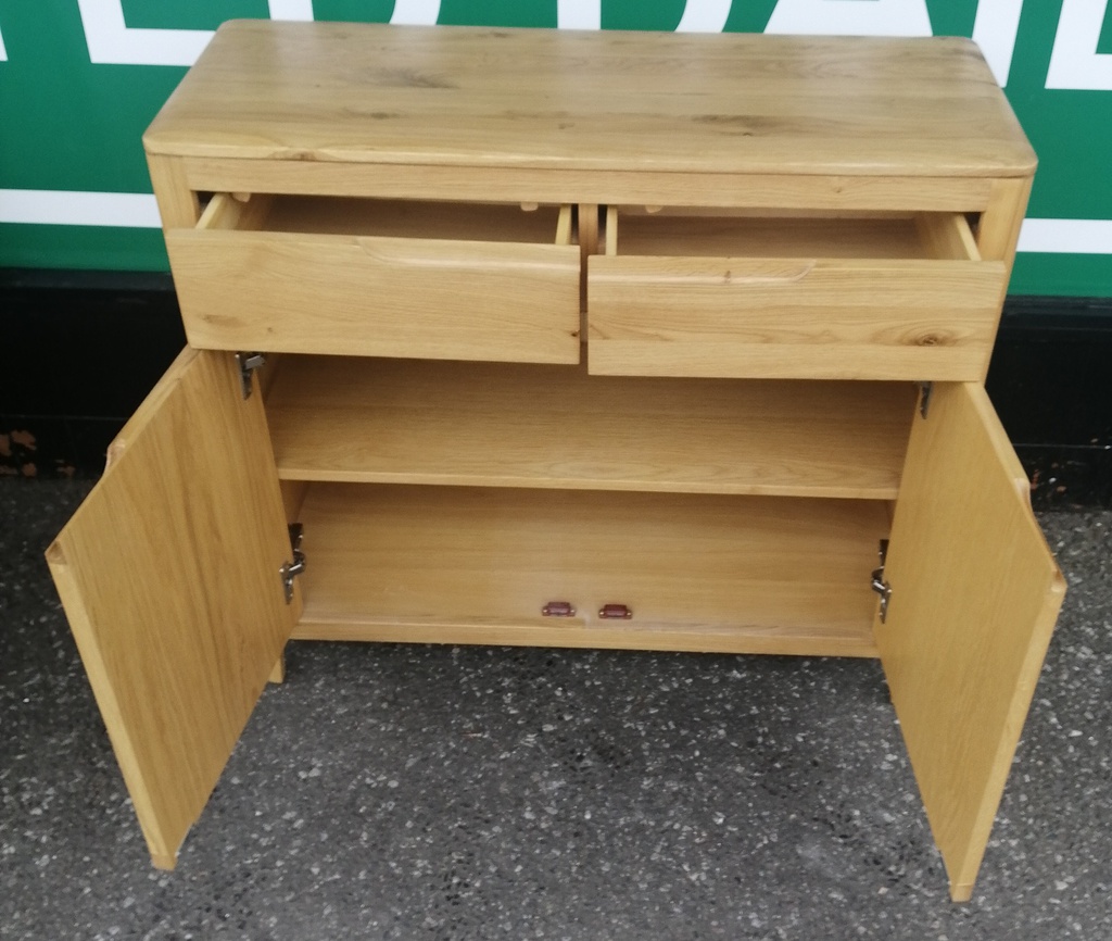 LOVELY neat OAK SIDEBOARD