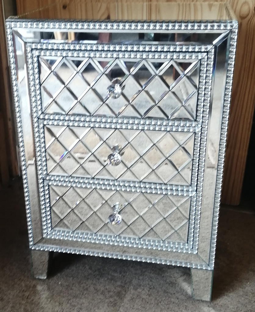 LOVELY MIRRORED BEDSIDE/ SIDE TABLE