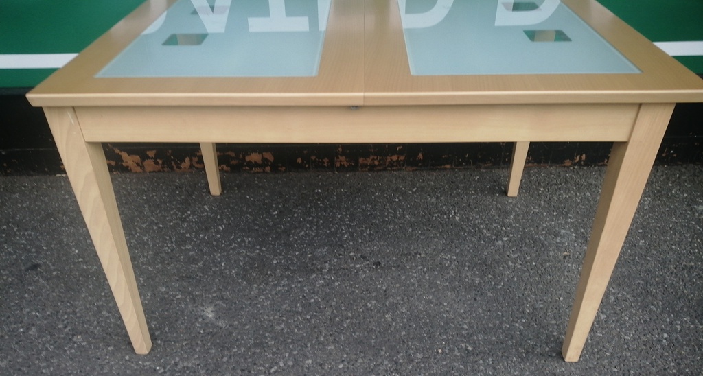 MODERN EXTENDING DINING TABLE
