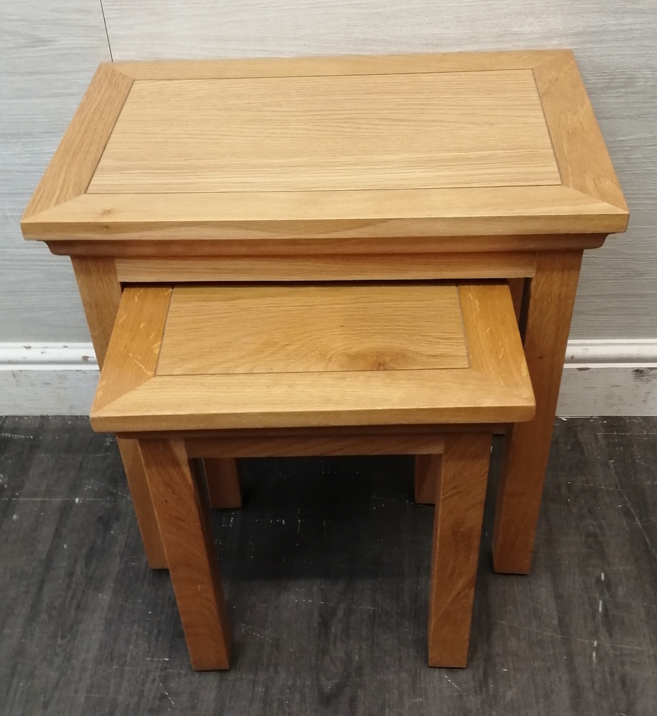 Nest of Two oak Tables