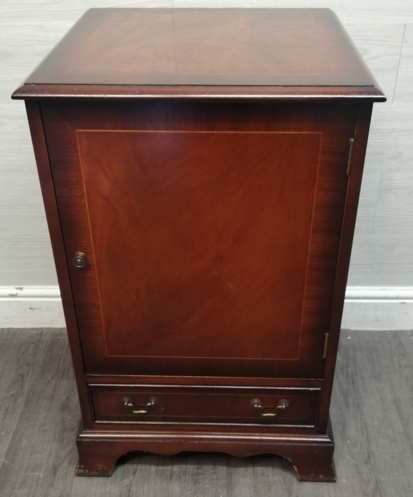 Repro Mahogany Hi-Fi Unit