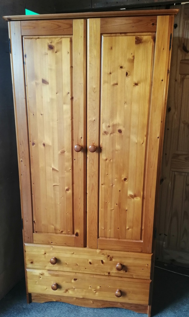 Double pine wardrobe with drawers