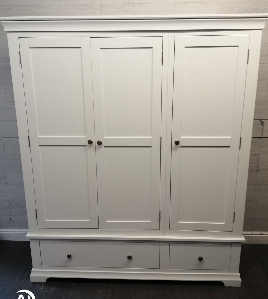 QUALITY LARGE TRIPLE  WHITE  WARDROBE