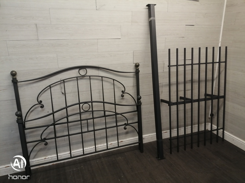 4ft 6" DOUBLE METAL GREY BED FRAME