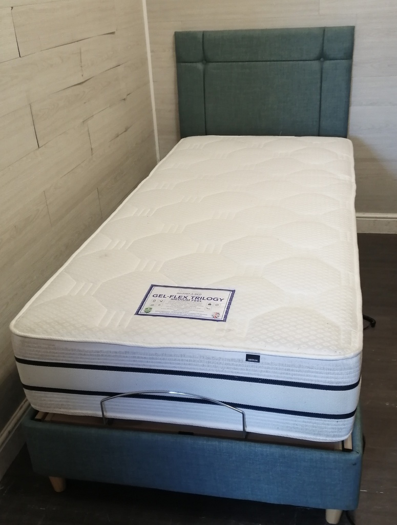 EXCELLENT 3FT ADJUST-A-BED ELECTRIC BED