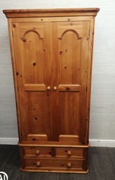 [HF17216] SOLID PINE DOUBLE WARDROBES WITH DRAWERS