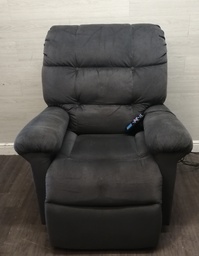 [HF17252] CARE CO RISE AND RECLINE ARMCHAIR