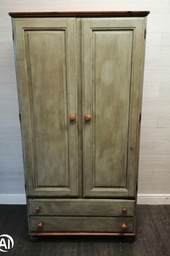 [HF17304] Pine Shabby Chic green wardrobe