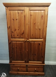 [HF17352] Solid pine double wardrobe with drawers