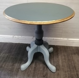 [HF17744] Painted Round Side Table