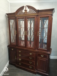 [HF17824] Quality large mahogany repro glazed display unit