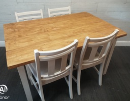[HF18001] Shabby Chic Off White Table &amp; Four Chairs