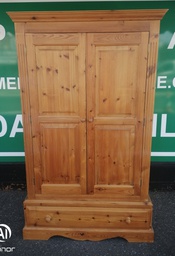 [HF19184] SOLID PINE WARDROBE WITH DRAWER