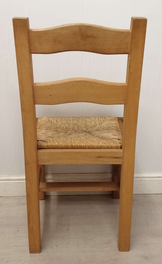 Ladder Back Rush Seated Chair