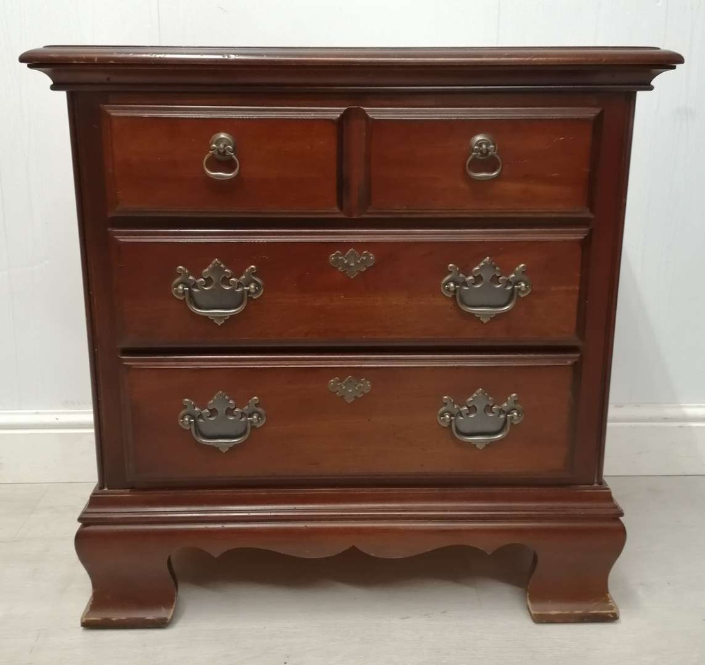Quality Three Drawer Bedside Chest