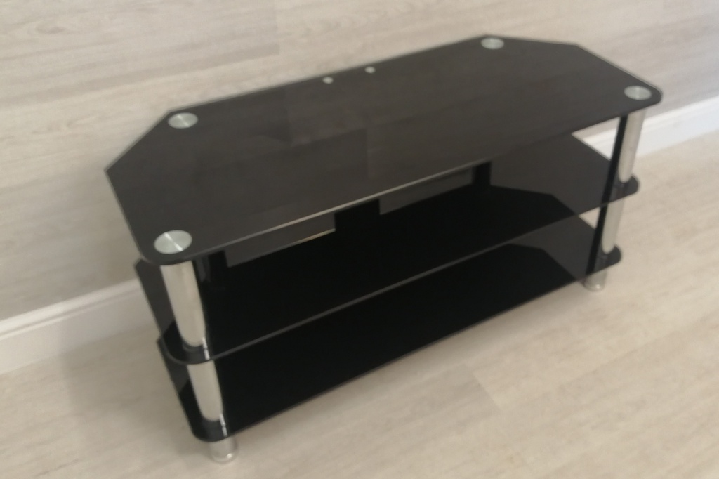 QUALITY LARGE BLACK GLASS TV STAND