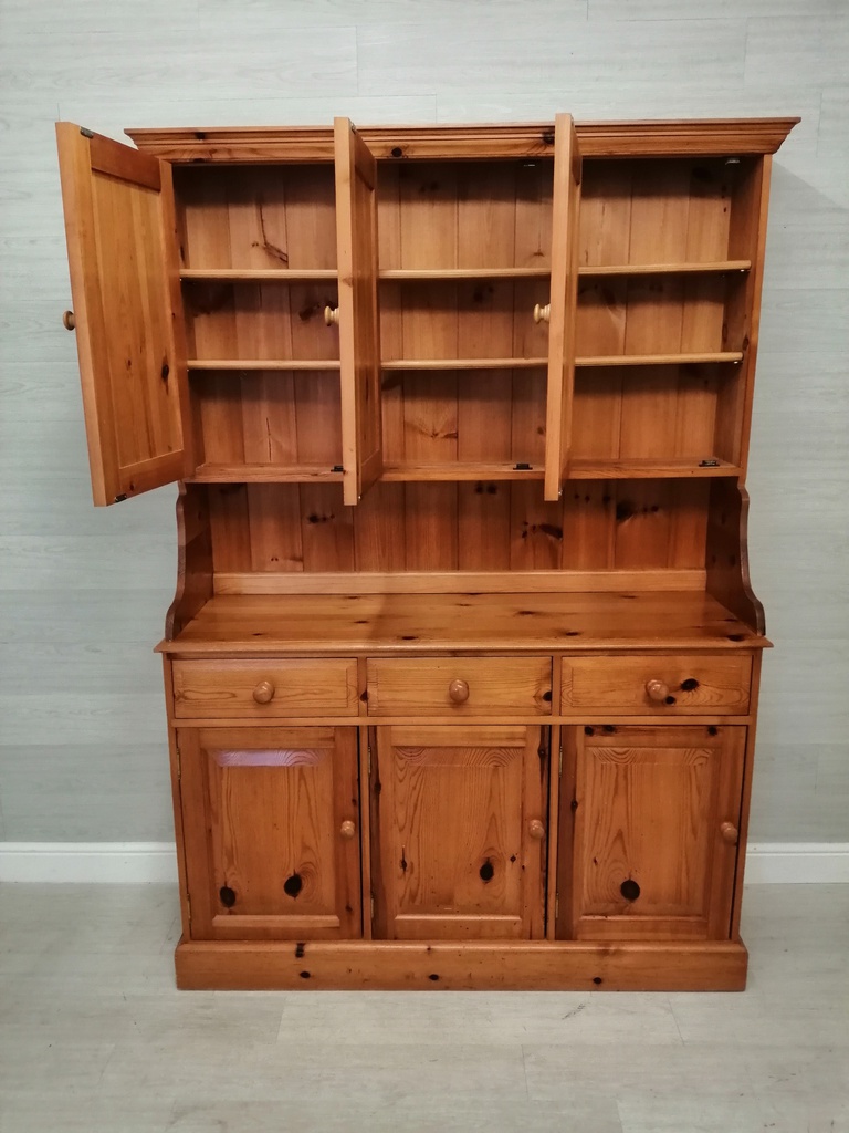 quality solid pine cupboard dresser