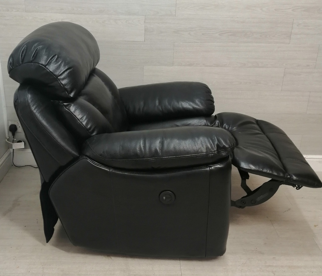 BLACK LEATHER ELECTRIC RECLINER ARMCHAIR
