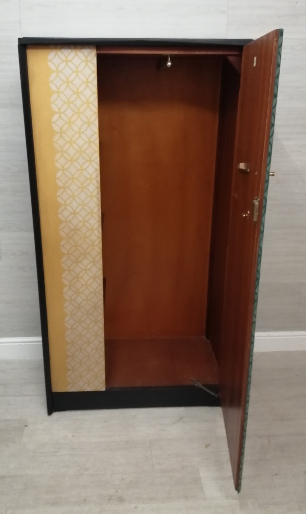 STUNING RETRO PAINTED WARDROBE