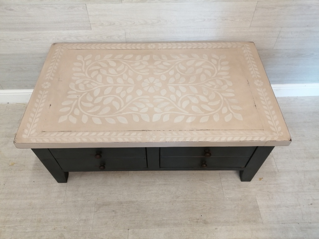 STUNNING  GREY painted  COFFEE TABLE with drawers