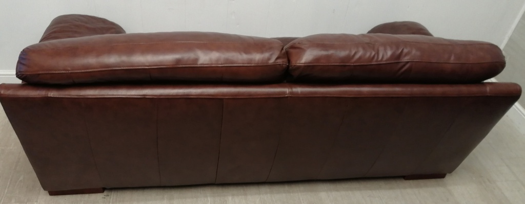 QUALITY BROWN LEATHER SOFA