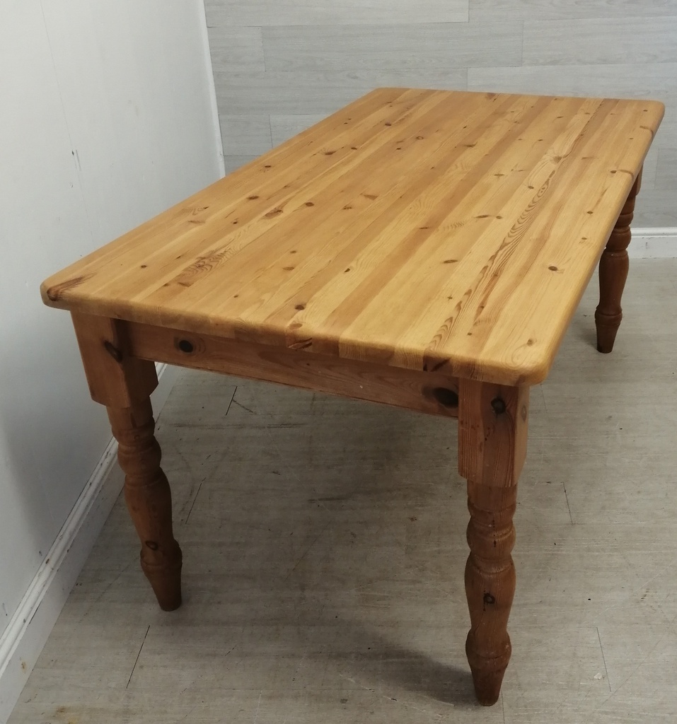 5FT SOLID PINE DINING TABLE