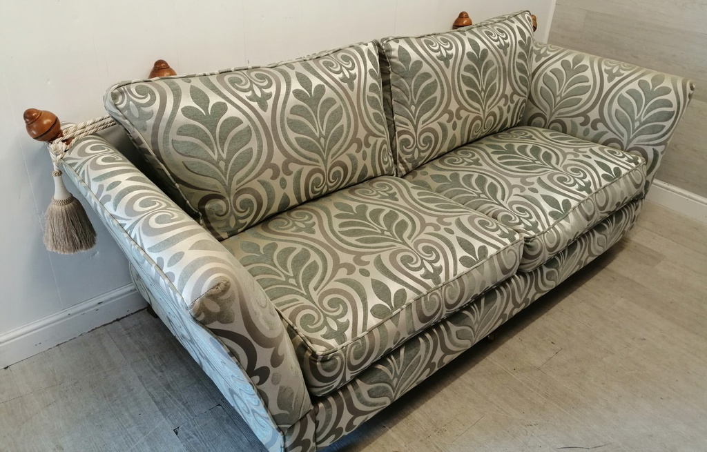 stunning KNOLE STYLE THREE SEATER  SOFA