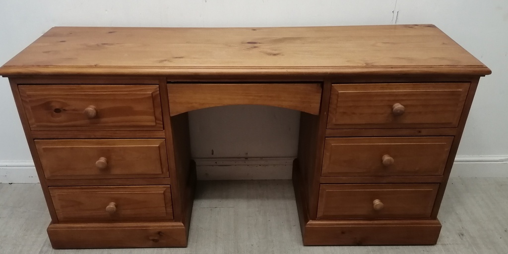 PINE DRESSING TABLE and stool set