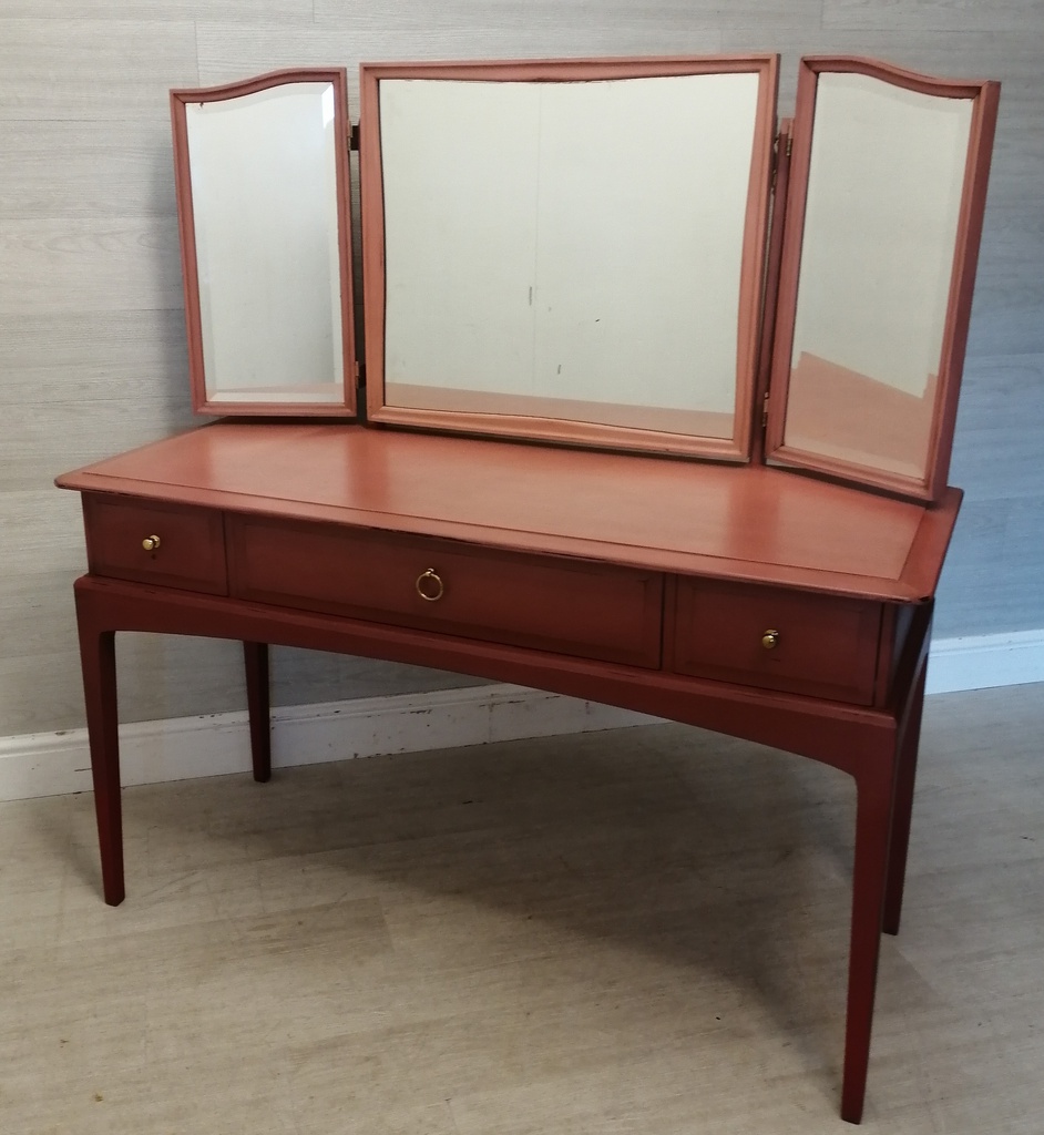 STAG faded blush DRESSING TABLE