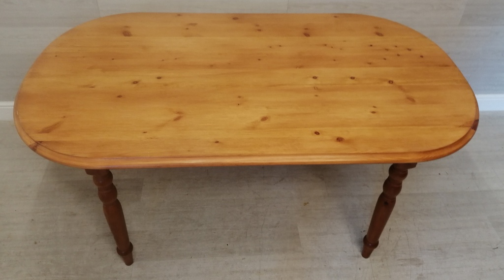 SOLID PINE OVAL PINE DINING TABLE