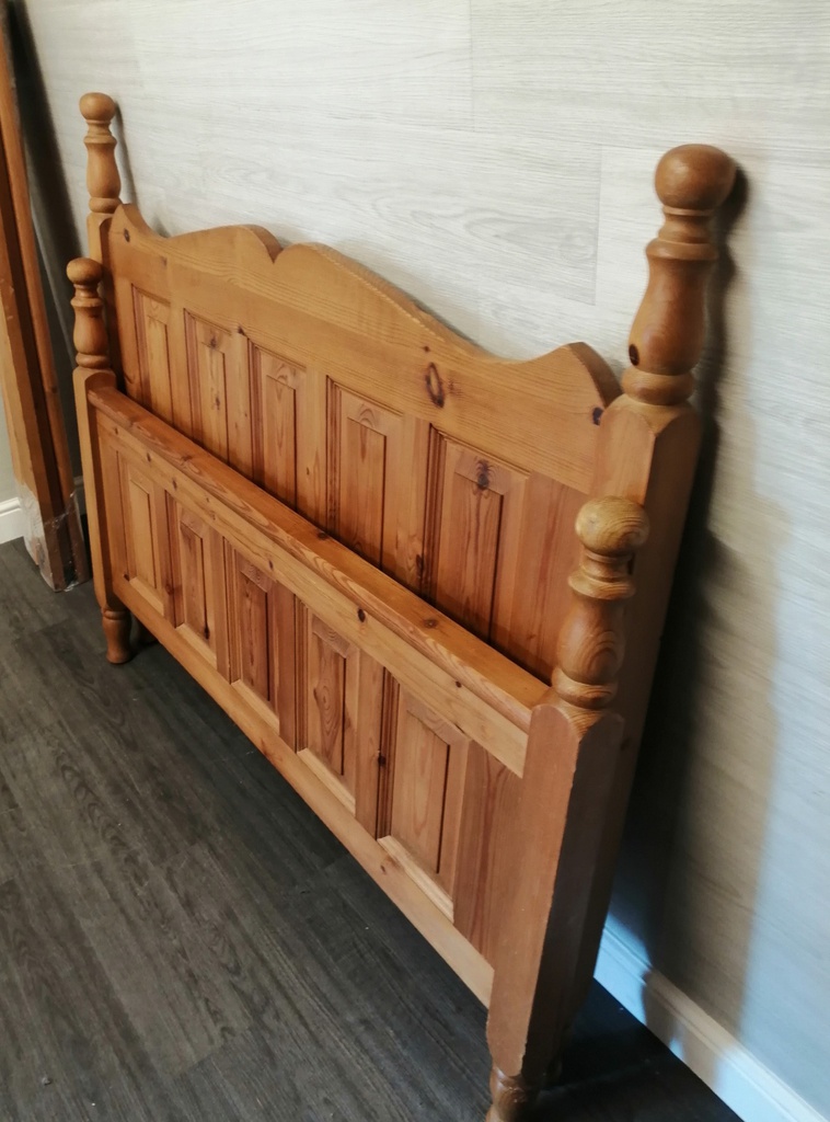 solid pine 4ft6&quot; bed frame