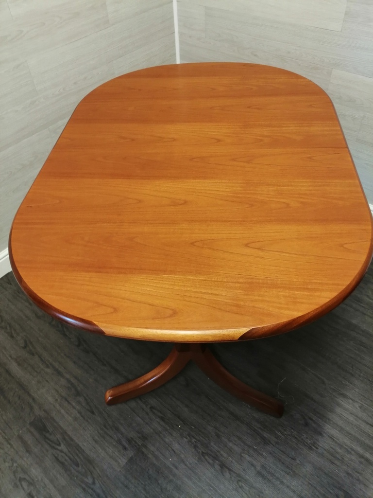 sutcliffe teak table &amp;8 chairs